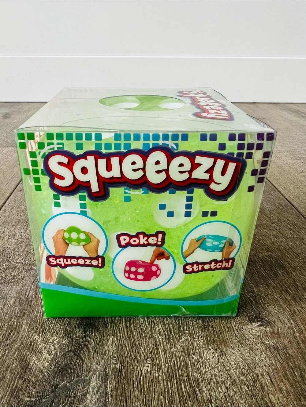 Squeezy Green Glitter Sensory Dice Viral Target Squishy NEW